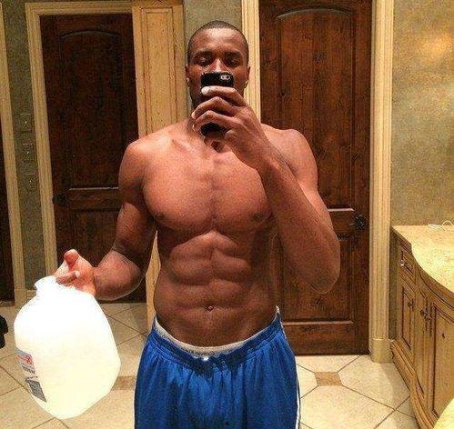 娱乐圈吃瓜健美先生是谁