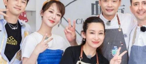 娱乐圈有一起吃瓜的姐妹,揭秘幕后真相！